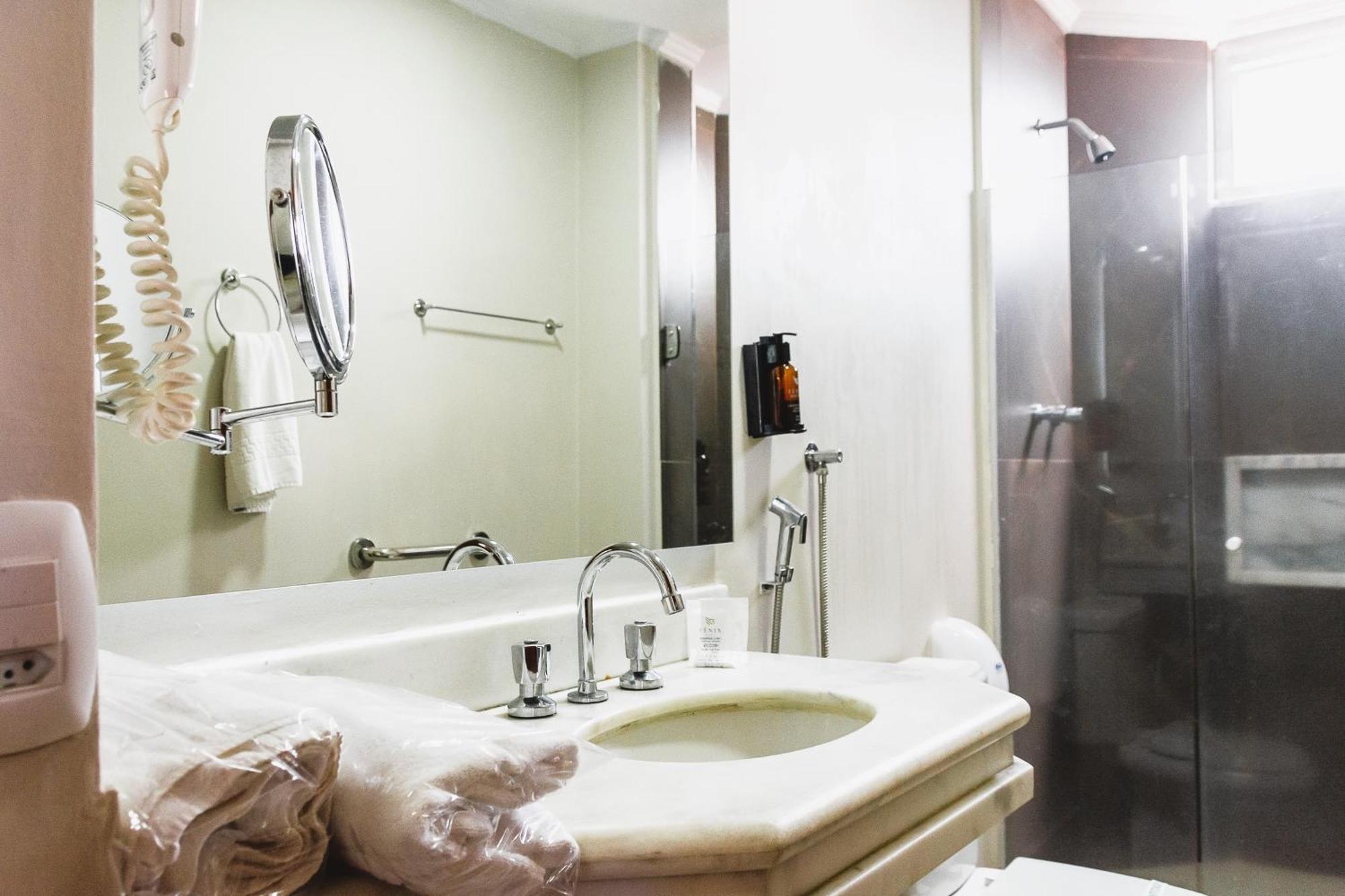Fenix Hotel Pouso Alegre Zewnętrze zdjęcie