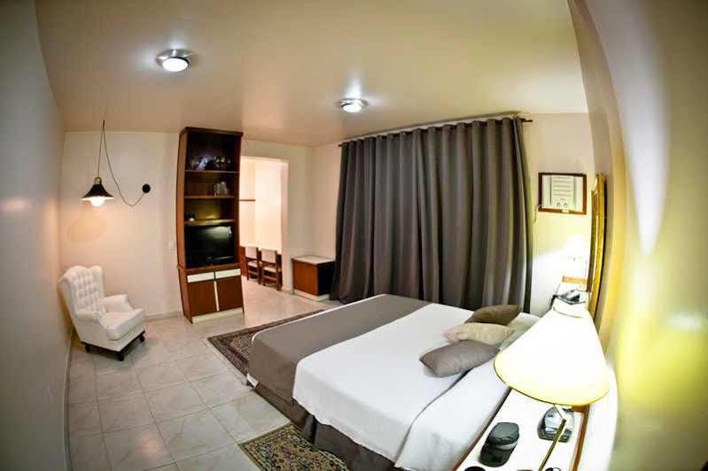 Fenix Hotel Pouso Alegre Zewnętrze zdjęcie